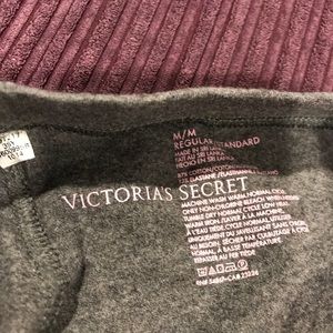 Victoria’s Secret legging!